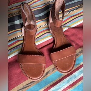 Frye Carson zip backBrown Leather Ankle Strap Sandals New